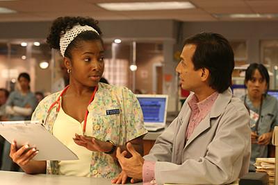 L'infirmière Dawn Archer et le réceptionniste des urgences.
